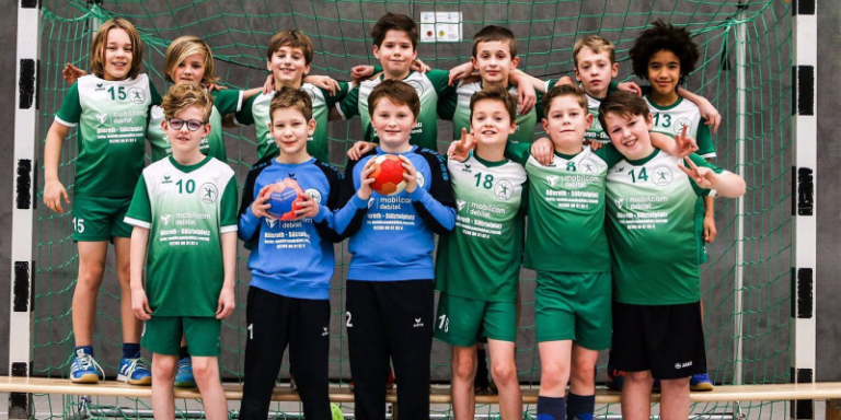 Neue Trikots für die E1